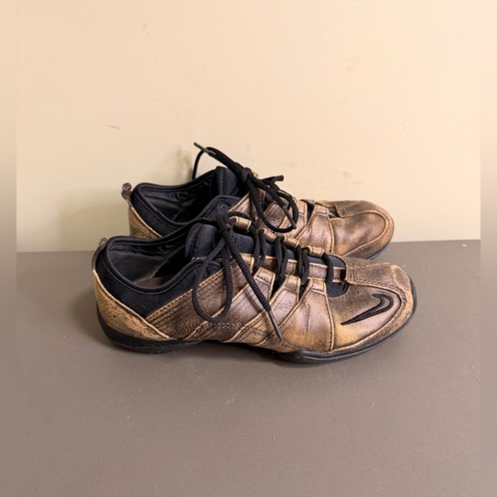 Nike Womens Air Zoom Danzante 313948-221 Brown Shoes Sneakers Size 6.5 (2006)